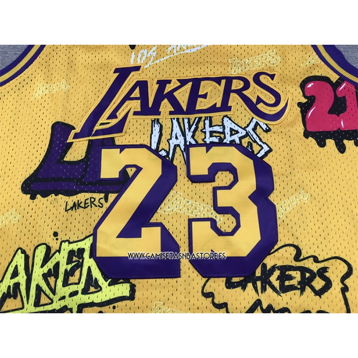 LeBron James NO 23 Camiseta Los Angeles Lakers Mitchell & Ness Slap Sticker 2018-19 Amarillo